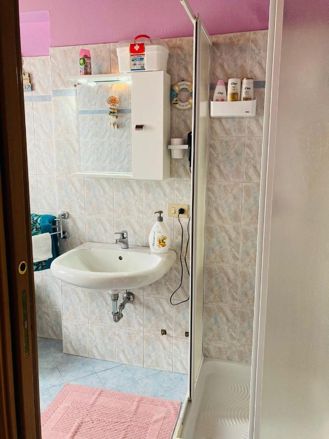 Palm Beach - Your Private And Complete Apartment In Desenzano Del Garda Desenzano del Garda Exterior photo