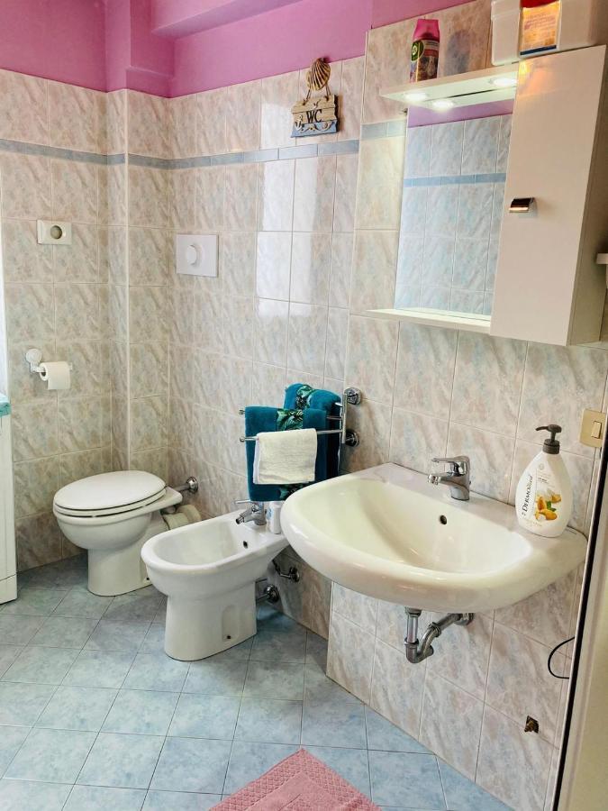 Palm Beach - Your Private And Complete Apartment In Desenzano Del Garda Desenzano del Garda Exterior photo