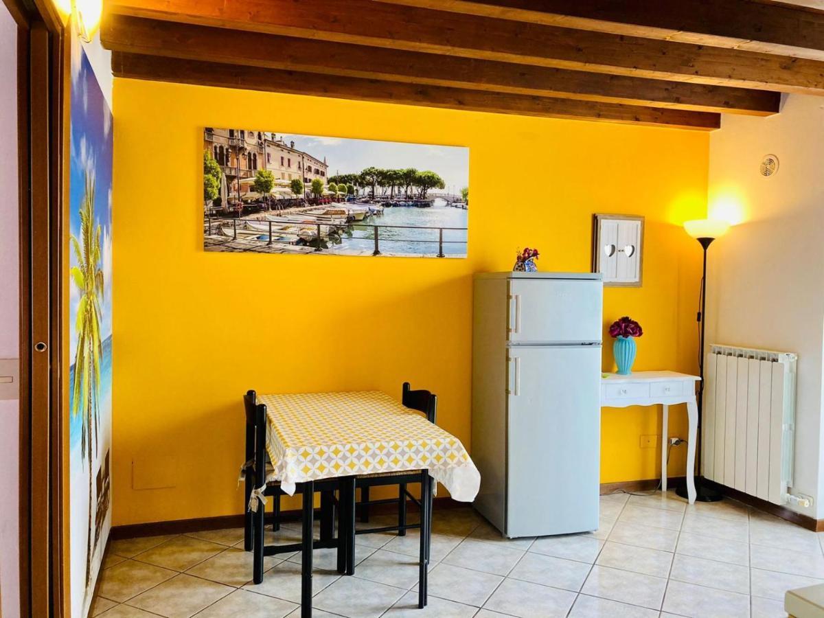 Palm Beach - Your Private And Complete Apartment In Desenzano Del Garda Desenzano del Garda Exterior photo